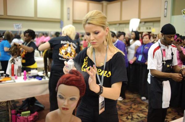 Top Cosmetology Scholarships