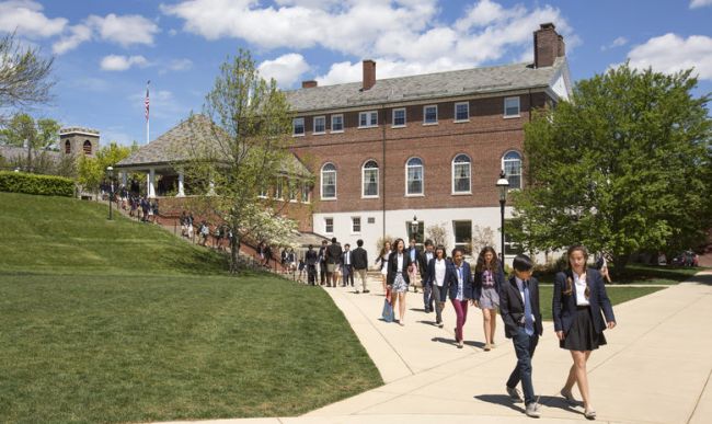 Top High Schools to Study in Massachusetts