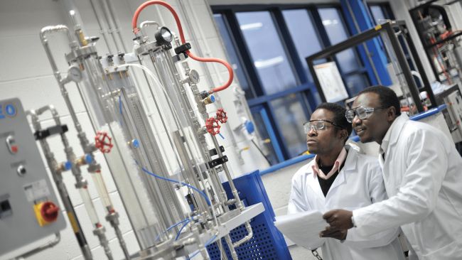 Top Chemistry Schools to Study in the U.S.
